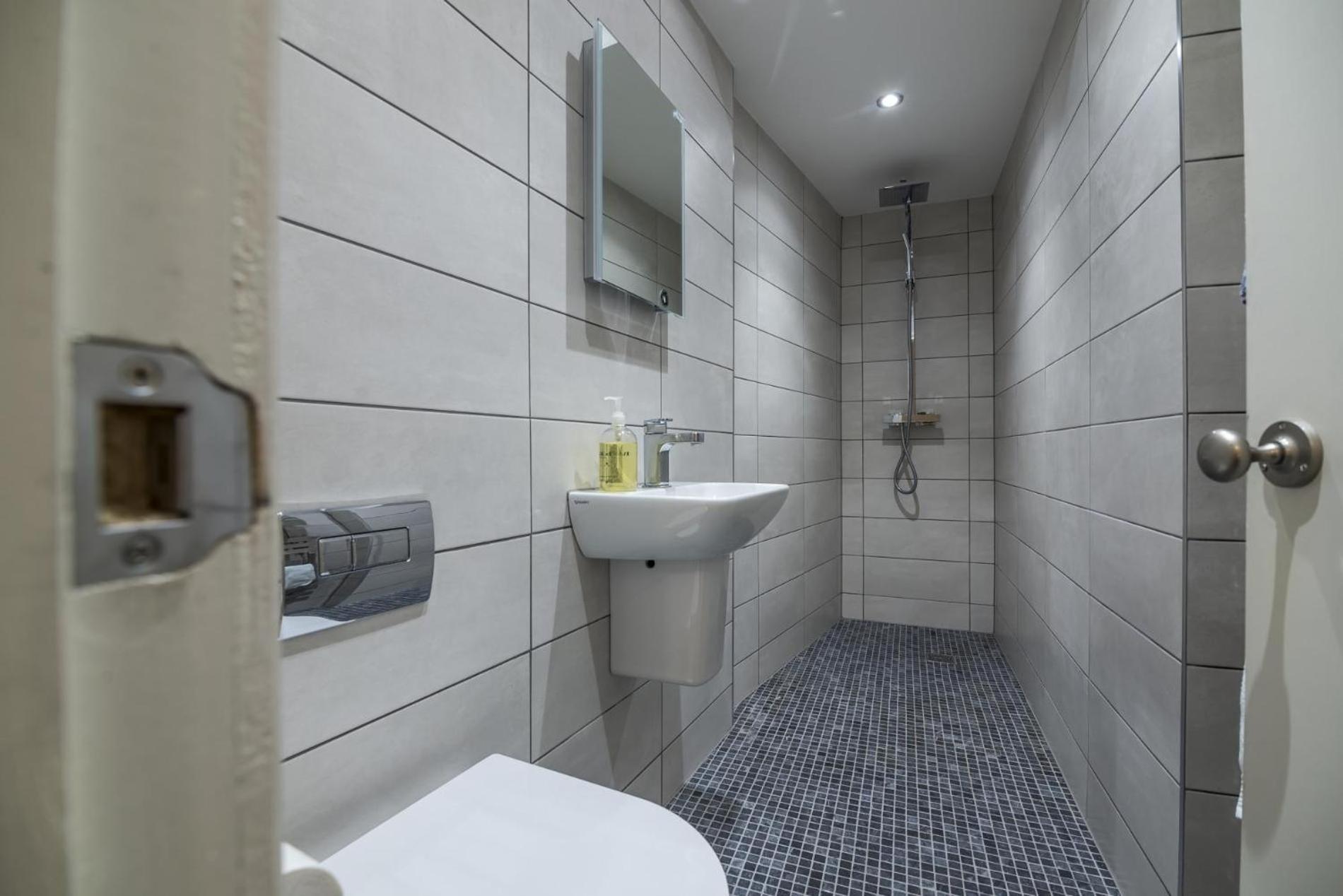 Sea Legs - 2 Bedroom Apartment - 滕比 外观 照片